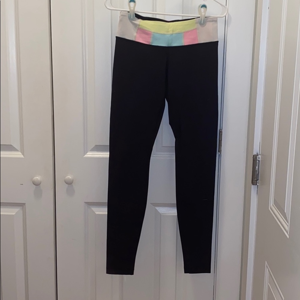 Black Lululemon leggings